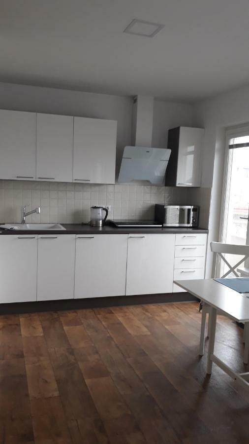 Cool Studio Lägenhet Prag Exteriör bild