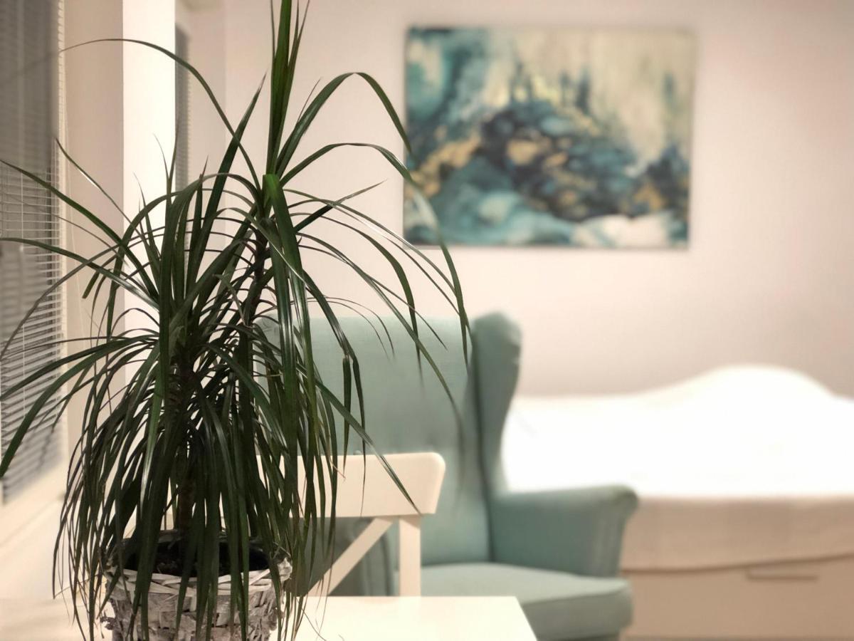 Cool Studio Lägenhet Prag Exteriör bild